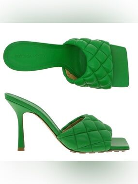BOTTEGA VENETA PADDED LEATHER STRETCH MULE SANDALS PARAKEET GREEN SZ 37 NEW